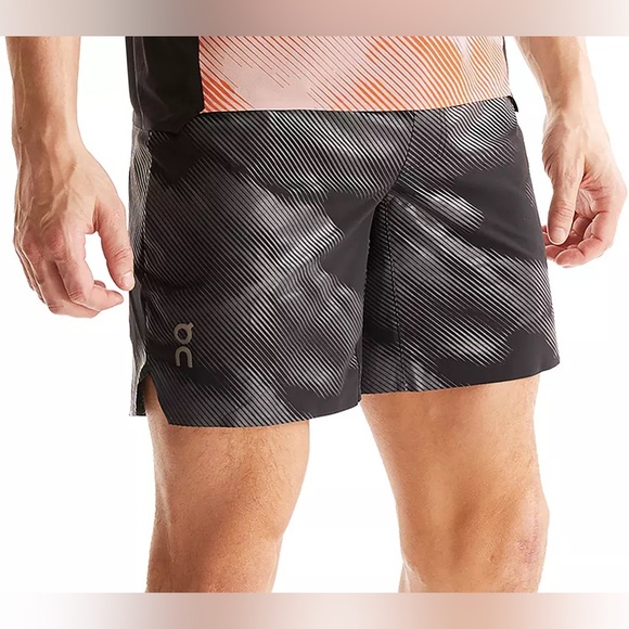 On Running Men's Lightweight Shorts Lumos - Picture 7 of 7